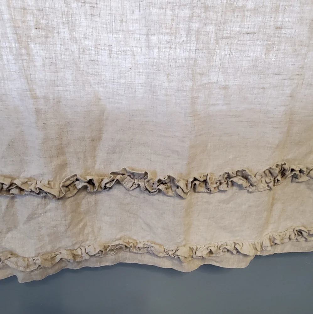 Sunny Family Style Tan Ruffled Flax Curtain.